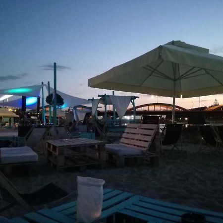 Apartament Nad Odra Z Tarasem Breslavia Esterno foto